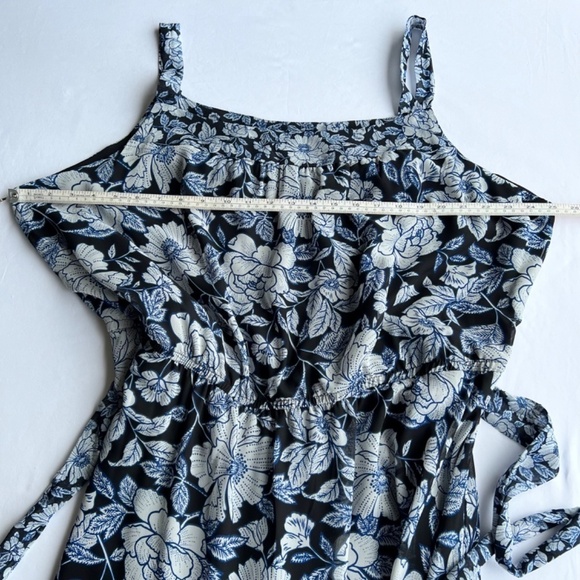 NWT - Lane Bryant navy floral ruffled sleeveless dress - Picture 5 of 8